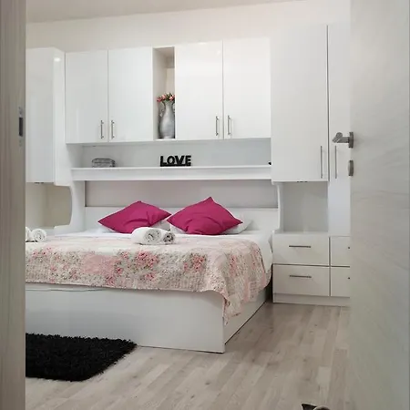 Pleic Apartment Makarska